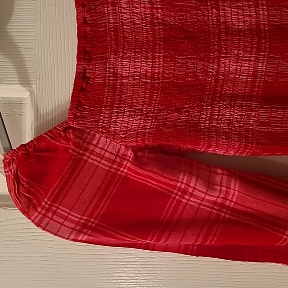 THEREABOUTS GIRLS "SIZZLE" PINK PLAID TOP WITH BEAUTIFUL SMOCKING SIZE SMALL 7/8 - Picture 2 of 8